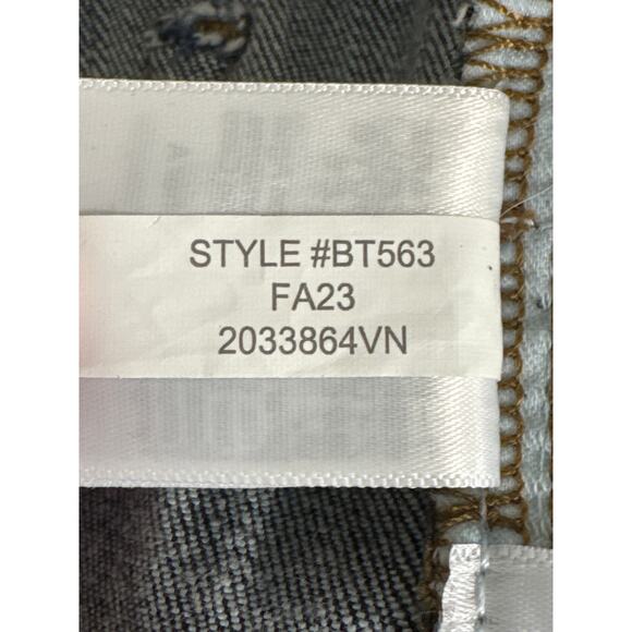 J. Crew 9" Demi Boot Crop Jean in Dark Worn Wash Size 26 - Picture 8 of 11